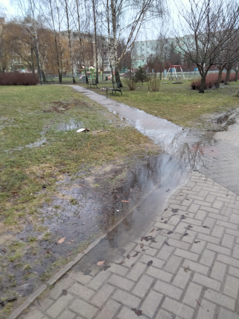 Chodnik odnoga do ul. Gębika 14